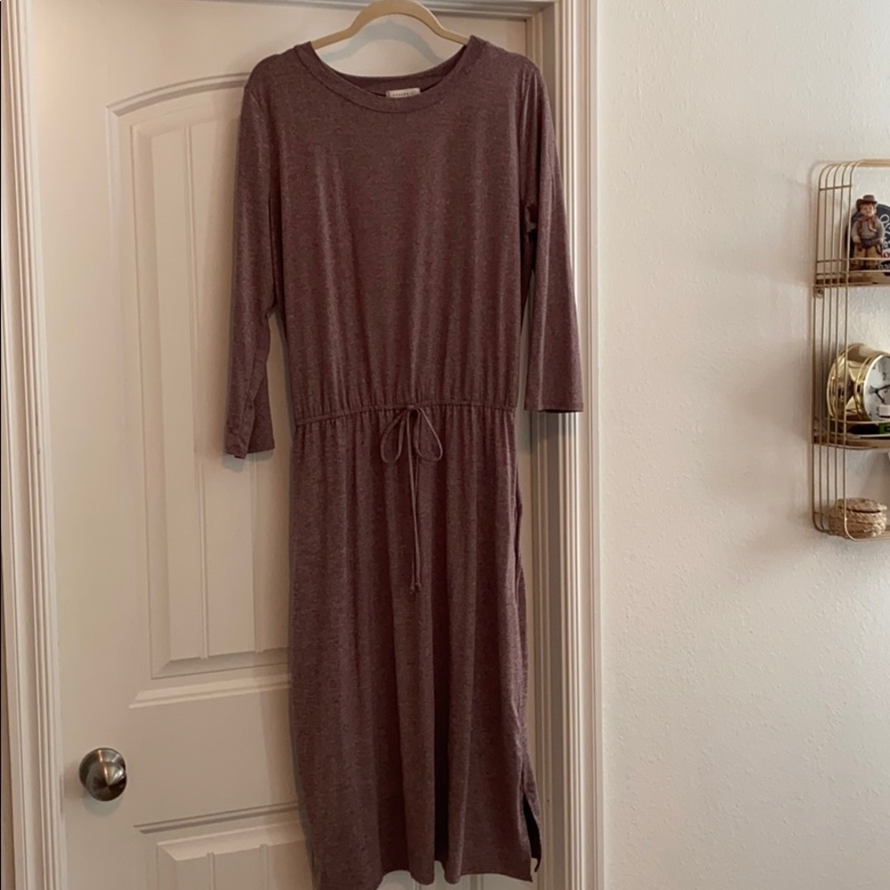 Like new soft stretchy dress with pockets